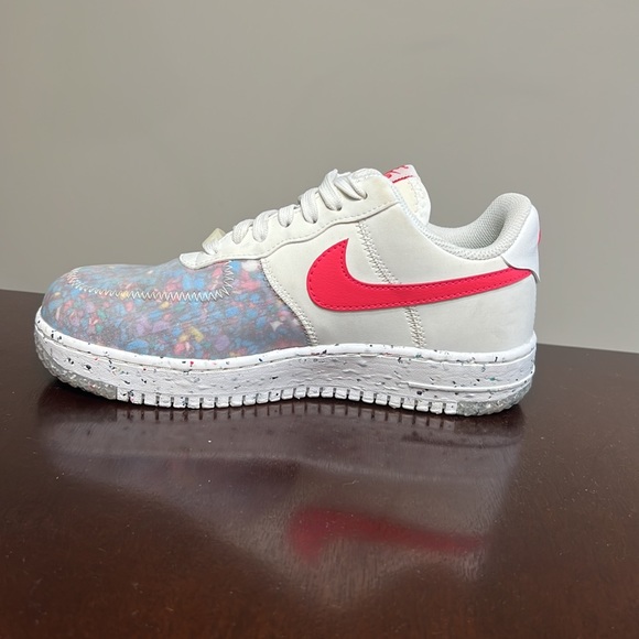 Nike Air Force 1 - Picture 3 of 5